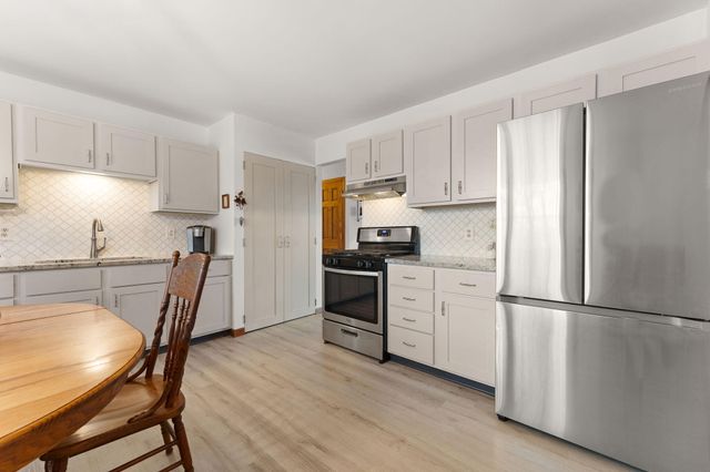 415 Sequoia Drive, Valparaiso, IN 46385