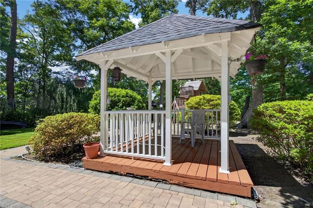 4848 Brigadoon DR, Virginia Beach, VA 23455