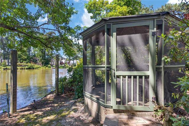 4848 Brigadoon DR, Virginia Beach, VA 23455