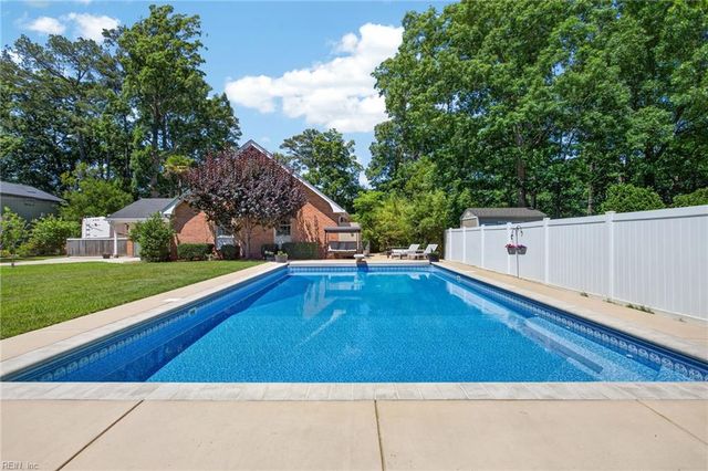 4848 Brigadoon DR, Virginia Beach, VA 23455