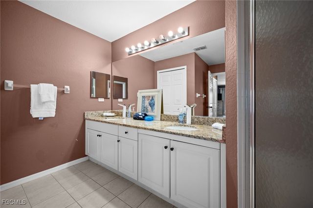 1214 SW Santa Barbara PL, Cape Coral, FL 33991