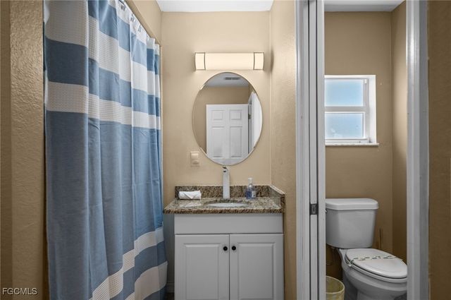 1214 SW Santa Barbara PL, Cape Coral, FL 33991