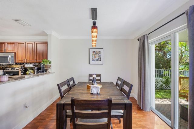 9288 NW 55th St, Sunrise, FL 33351