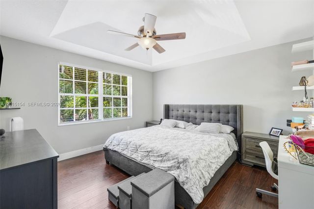 9288 NW 55th St, Sunrise, FL 33351