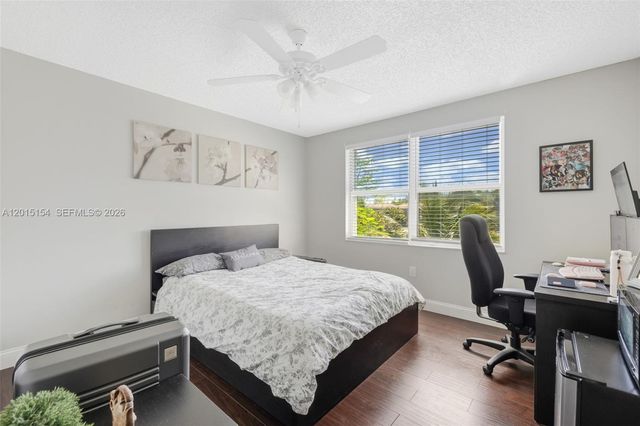 9288 NW 55th St, Sunrise, FL 33351