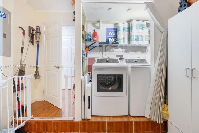 9288 NW 55th St, Sunrise, FL 33351