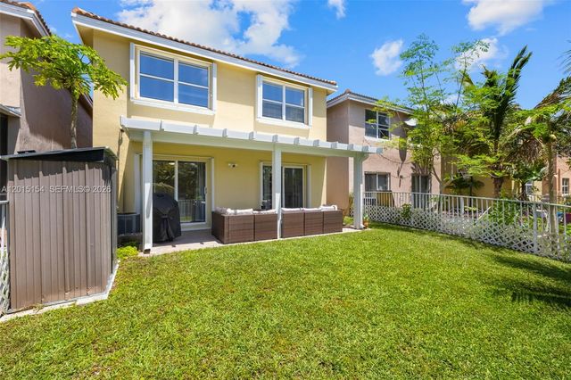 9288 NW 55th St, Sunrise, FL 33351