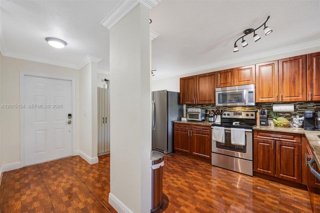 9288 NW 55th St, Sunrise, FL 33351