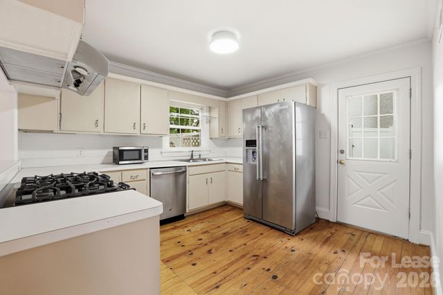 2910 Forest Park Drive, Charlotte, NC 28209