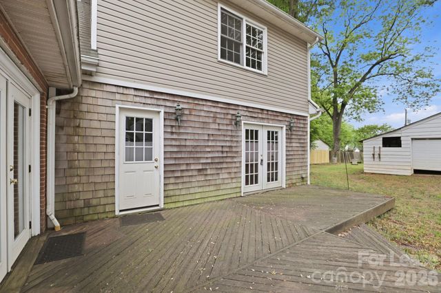 2910 Forest Park Drive, Charlotte, NC 28209