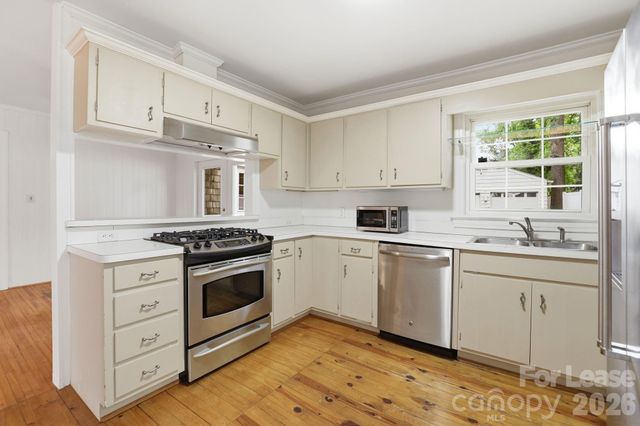 2910 Forest Park Drive, Charlotte, NC 28209