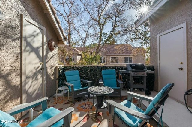 1633 E LAKESIDE Drive 113, Gilbert, AZ 85234