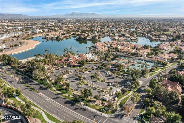 1633 E LAKESIDE Drive 113, Gilbert, AZ 85234