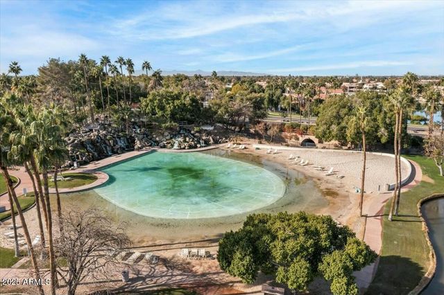 1633 E LAKESIDE Drive 113, Gilbert, AZ 85234