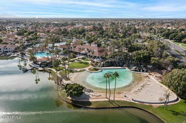 1633 E LAKESIDE Drive 113, Gilbert, AZ 85234