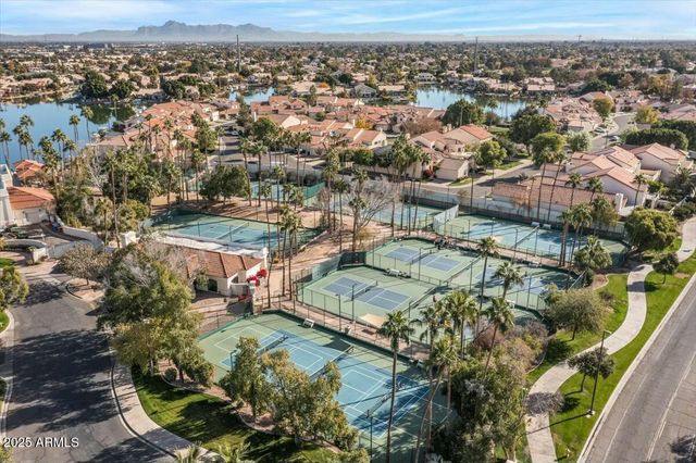 1633 E LAKESIDE Drive 113, Gilbert, AZ 85234