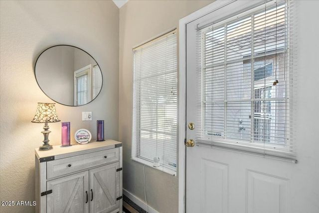 1633 E LAKESIDE Drive 113, Gilbert, AZ 85234