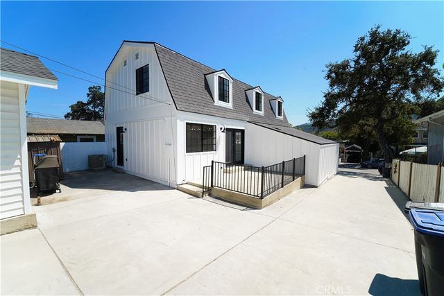 2615 Manhattan, Montrose, CA 91020
