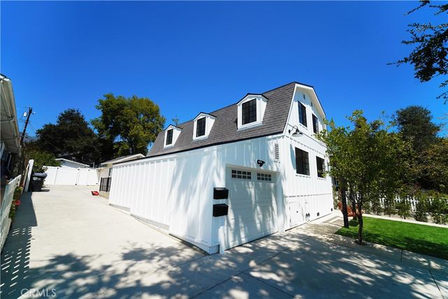 2615 Manhattan, Montrose, CA 91020