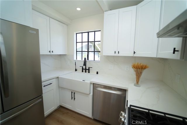 2615 Manhattan, Montrose, CA 91020