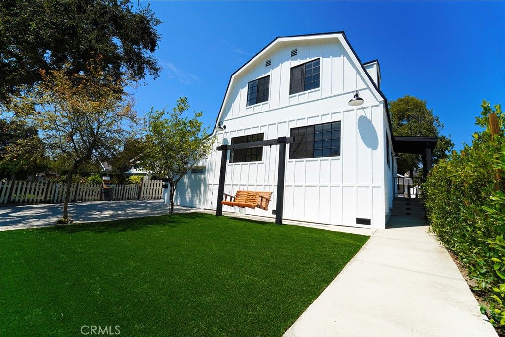 2615 Manhattan, Montrose, CA 91020