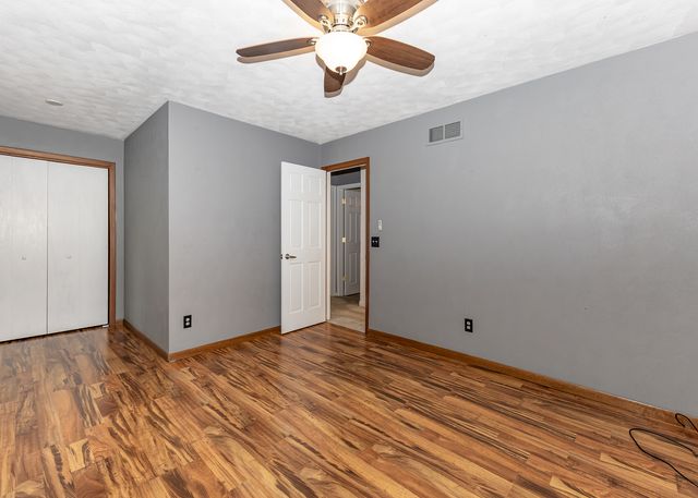 607 E 5th Street, Coal Valley, IL 61240