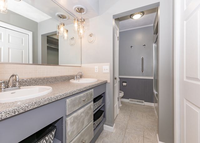 607 E 5th Street, Coal Valley, IL 61240
