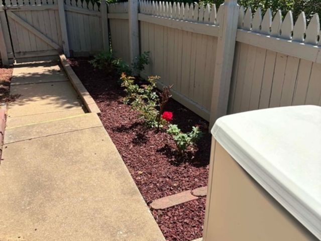 607 E 5th Street, Coal Valley, IL 61240