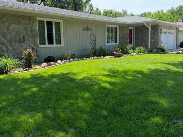 607 E 5th Street, Coal Valley, IL 61240