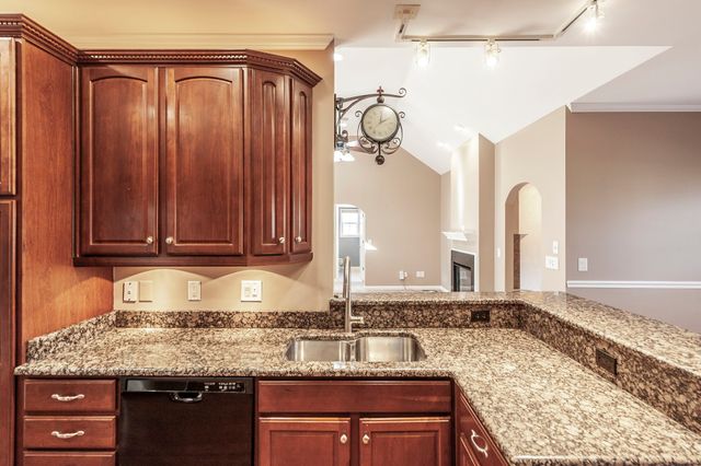 1006 Stafford Ct, Hendersonville, TN 37075