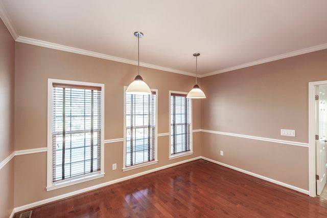 1006 Stafford Ct, Hendersonville, TN 37075