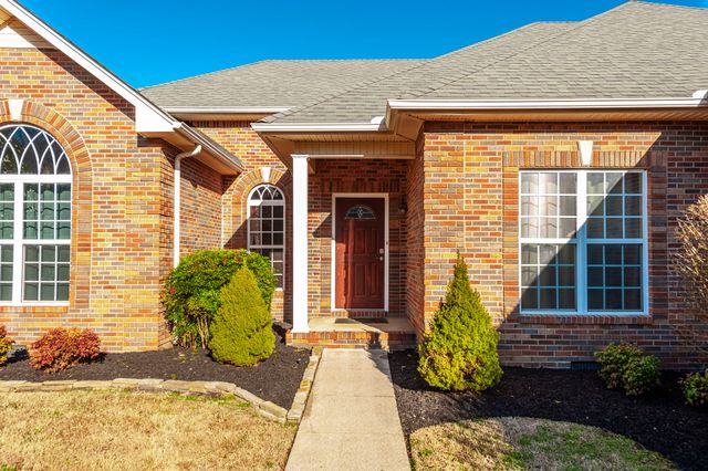 1006 Stafford Ct, Hendersonville, TN 37075