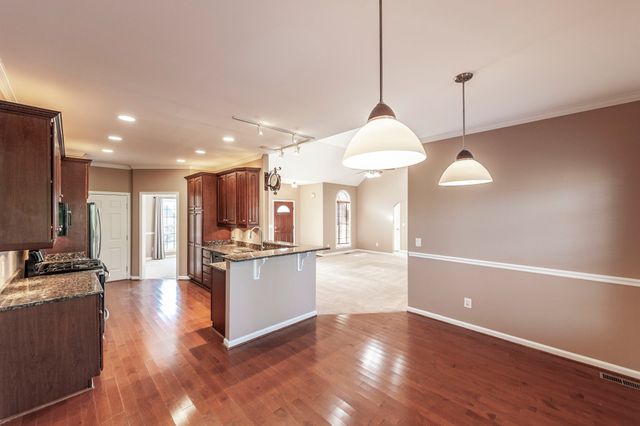 1006 Stafford Ct, Hendersonville, TN 37075