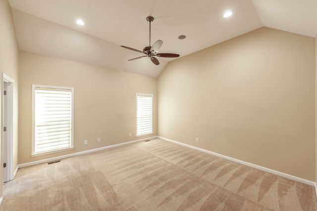 1006 Stafford Ct, Hendersonville, TN 37075