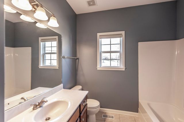 1006 Stafford Ct, Hendersonville, TN 37075