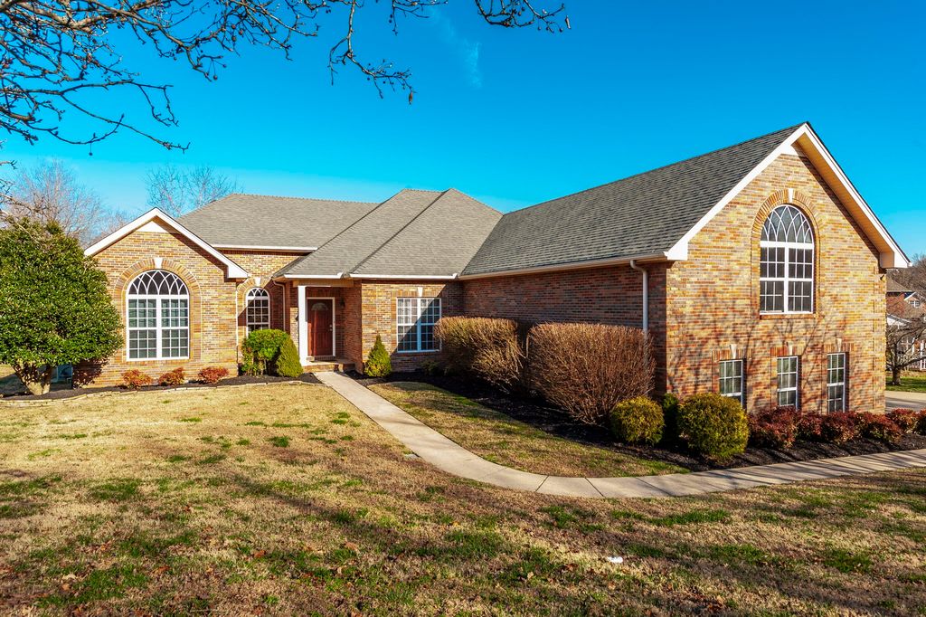 1006 Stafford Ct, Hendersonville, TN 37075