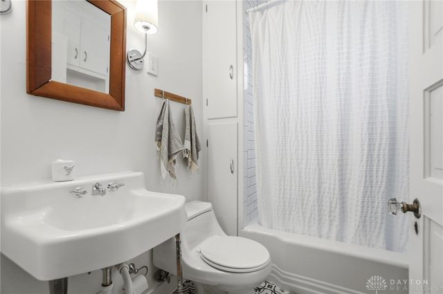 3 Forrer Boulevard, Oakwood, OH 45419