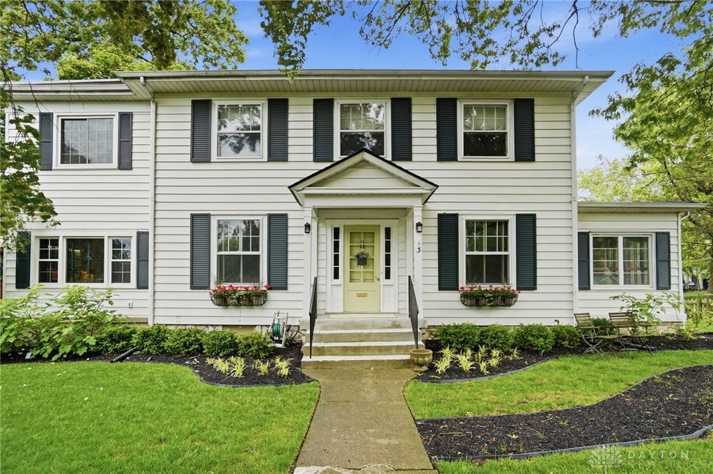 3 Forrer Boulevard, Oakwood, OH 45419