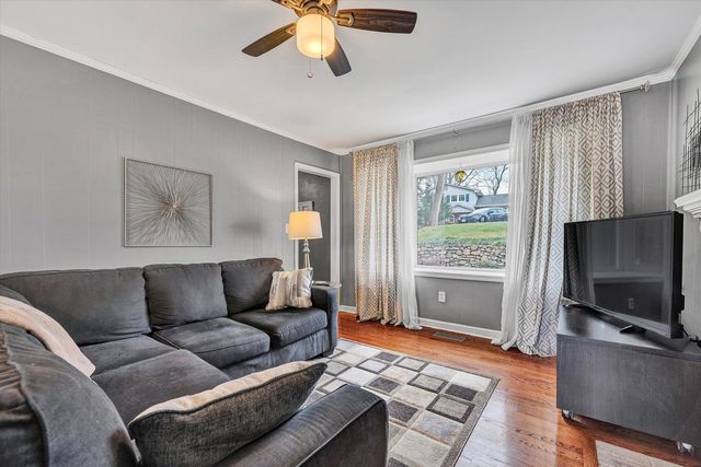 3703 Tomley DR, Roanoke, VA 24018