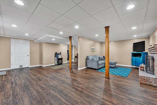 3703 Tomley DR, Roanoke, VA 24018