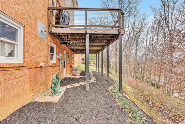 3703 Tomley DR, Roanoke, VA 24018