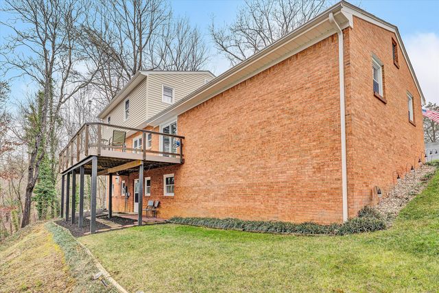 3703 Tomley DR, Roanoke, VA 24018