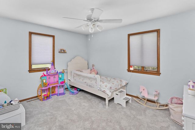 33 E ACRES DR, Hamilton, NJ 08620