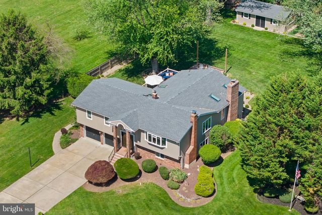 33 E ACRES DR, Hamilton, NJ 08620
