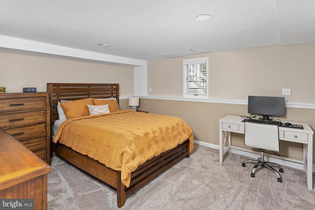 33 E ACRES DR, Hamilton, NJ 08620
