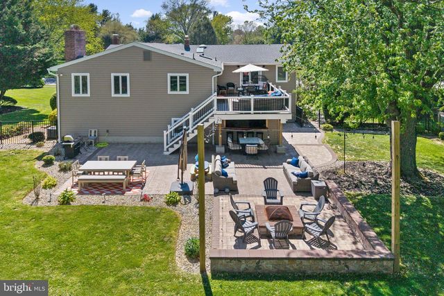33 E ACRES DR, Hamilton, NJ 08620