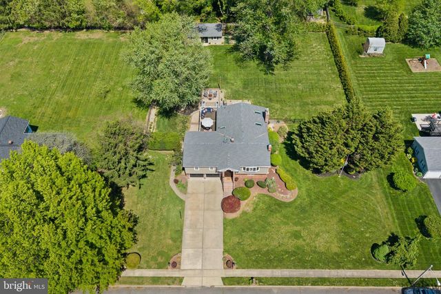 33 E ACRES DR, Hamilton, NJ 08620