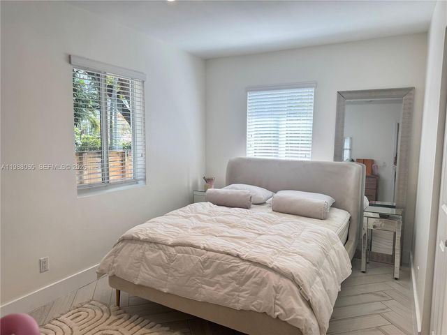 44 NW 40th St, Miami, FL 33127