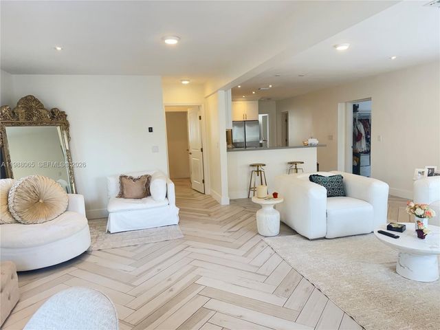 44 NW 40th St, Miami, FL 33127