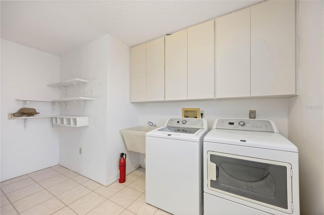 3947 COUNTRY VIEW DRIVE, Sarasota, FL 34233